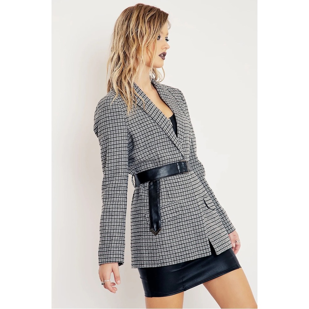 BNWT BlackMilk Plaid Gray Belted Blazer - with Belt - Sacred Orbits